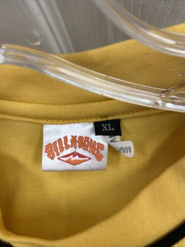 Vintage Lot of 2 Billabong Mens XL Yellow and Black Sleeveless Workout Tank Tops - Image 9