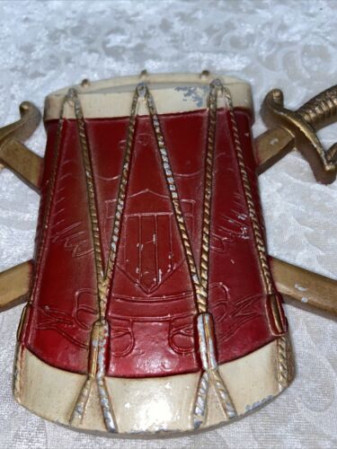 Vintage Sexton USA #576 Metal Drum & Sword with Eagle Wall Decoration - Image 12