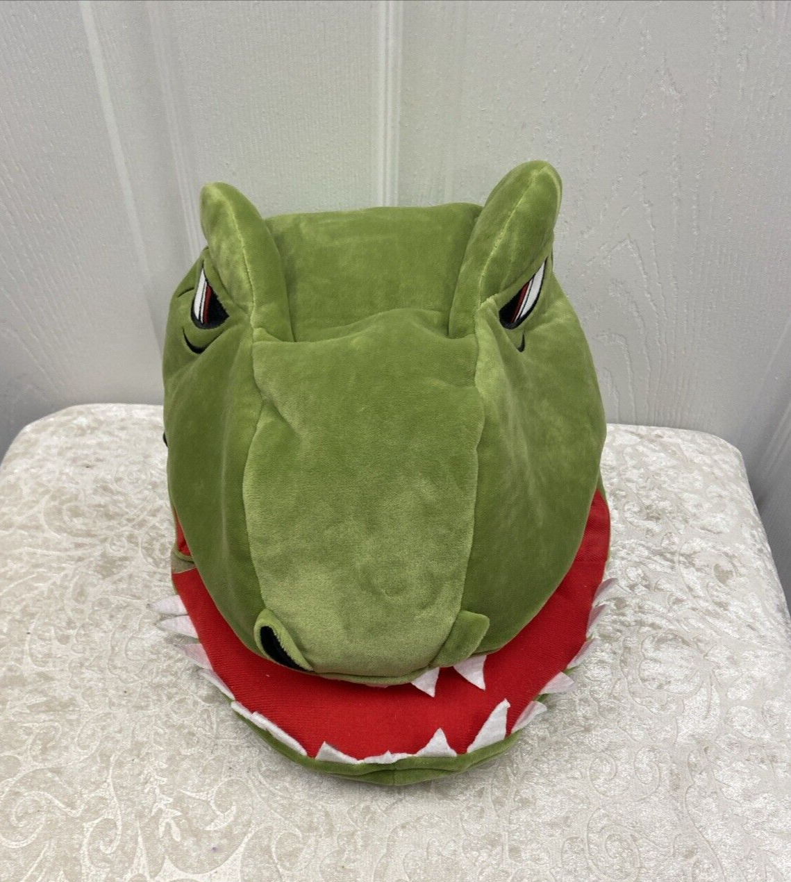 Jurassic Park T-REX Plush Doll Hat UNIVERSAL STUDIOS JAPAN World Dominion