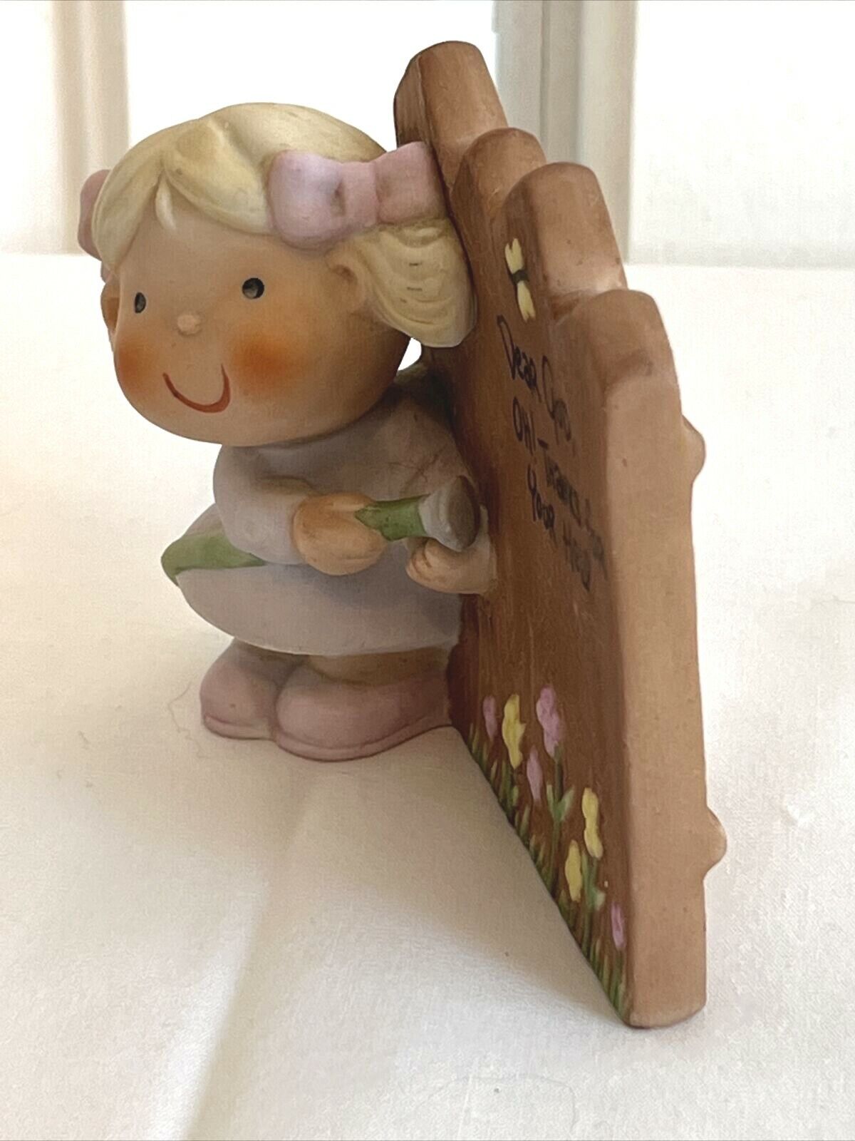 Dear God Kids Figurine, 1982. Dear God, Oh! Thanks For Your Help Enesco - Image 4
