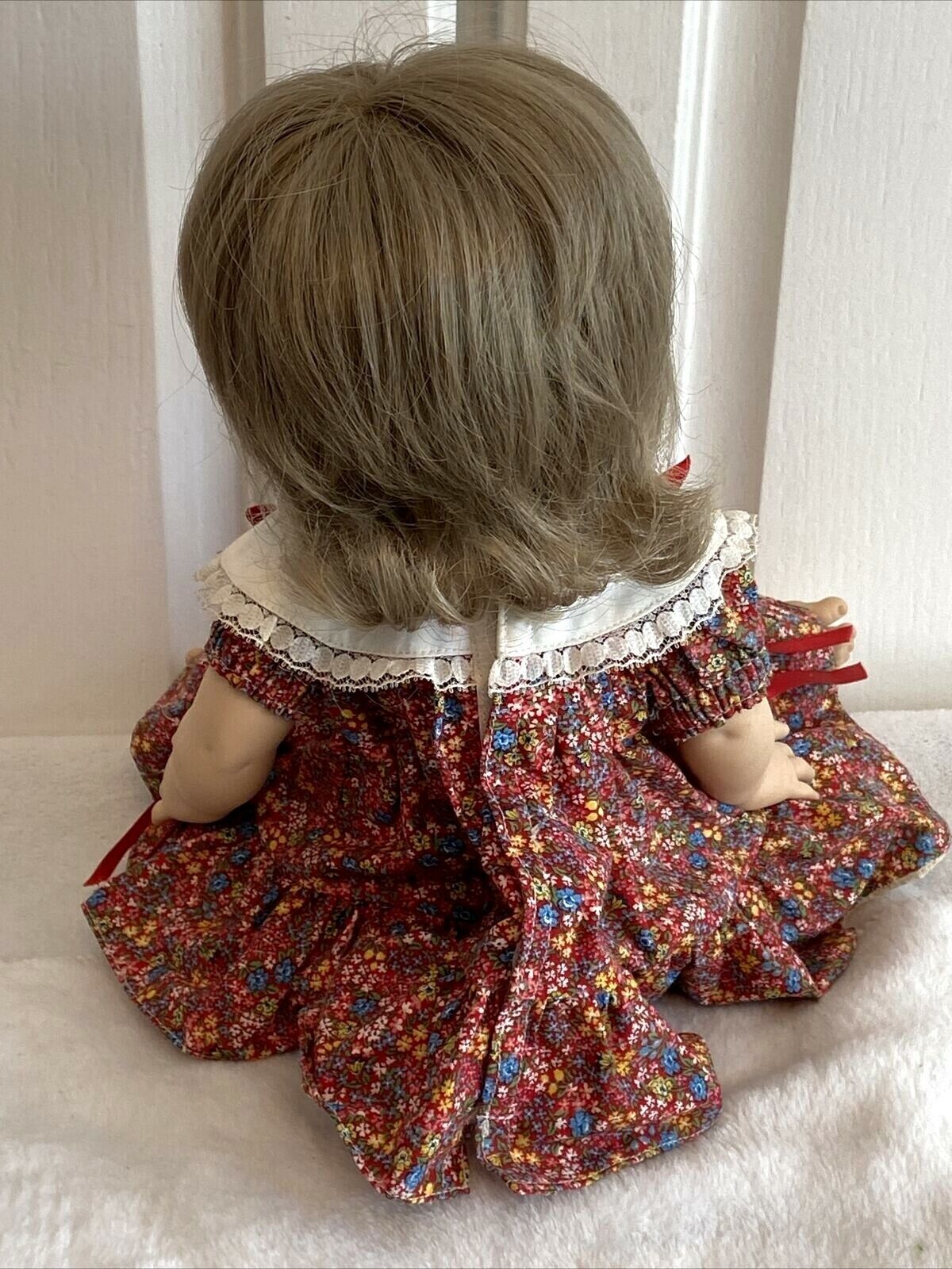 Vintage 1995 *Baby So Beautiful* 15”/Vinyl/Playmates/ Excellent Condition!! - Image 3