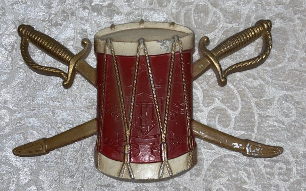 Vintage Sexton USA #576 Metal Drum & Sword with Eagle Wall Decoration - Image 3