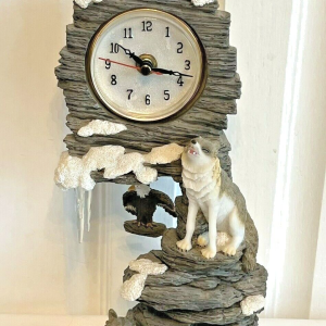 Family of Wolves on Rocks Statue Figurine Clock Native American Moving Eagles