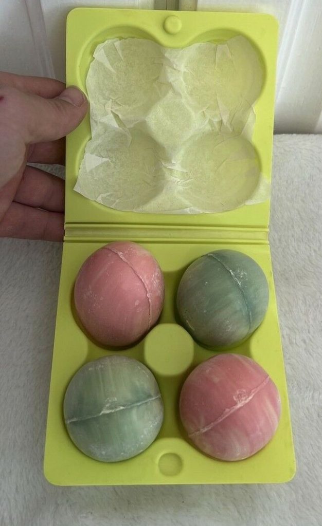 Vintage Avon Easter Egg Grade A Hostess Soaps New In Original Box 1971 Main Image