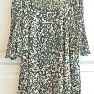 Beautiful Stunning Paper Crown Womens Dress Size M Bluish Green and Peach Nice!!