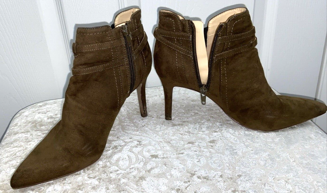 UNISA “TARRIE” MEDIUM BROWN SUEDE BOOTIE SZ 7M - Image 4