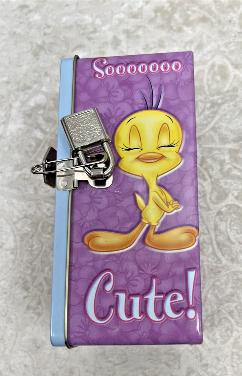 Looney Tunes Tweety Bird 2001 Pink Mini Locker Bank w Vintage Lock & Key EUC - Image 4
