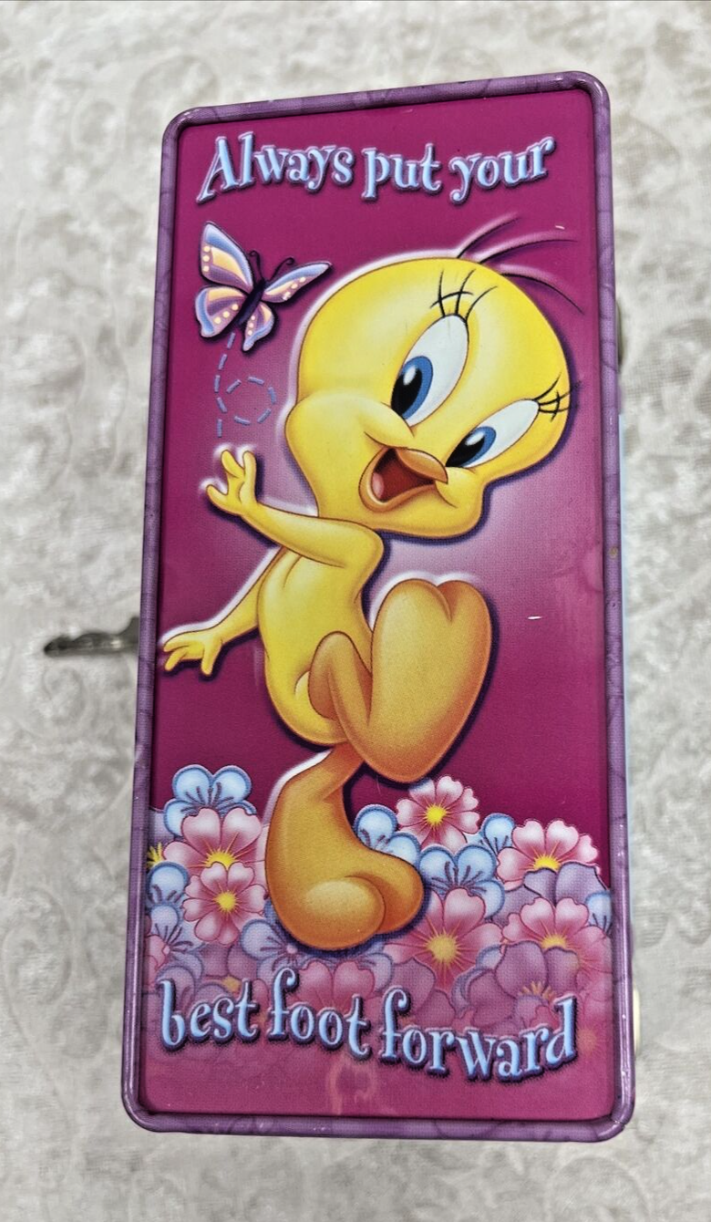Looney Tunes Tweety Bird 2001 Pink Mini Locker Bank w Vintage Lock & Key EUC - Image 5