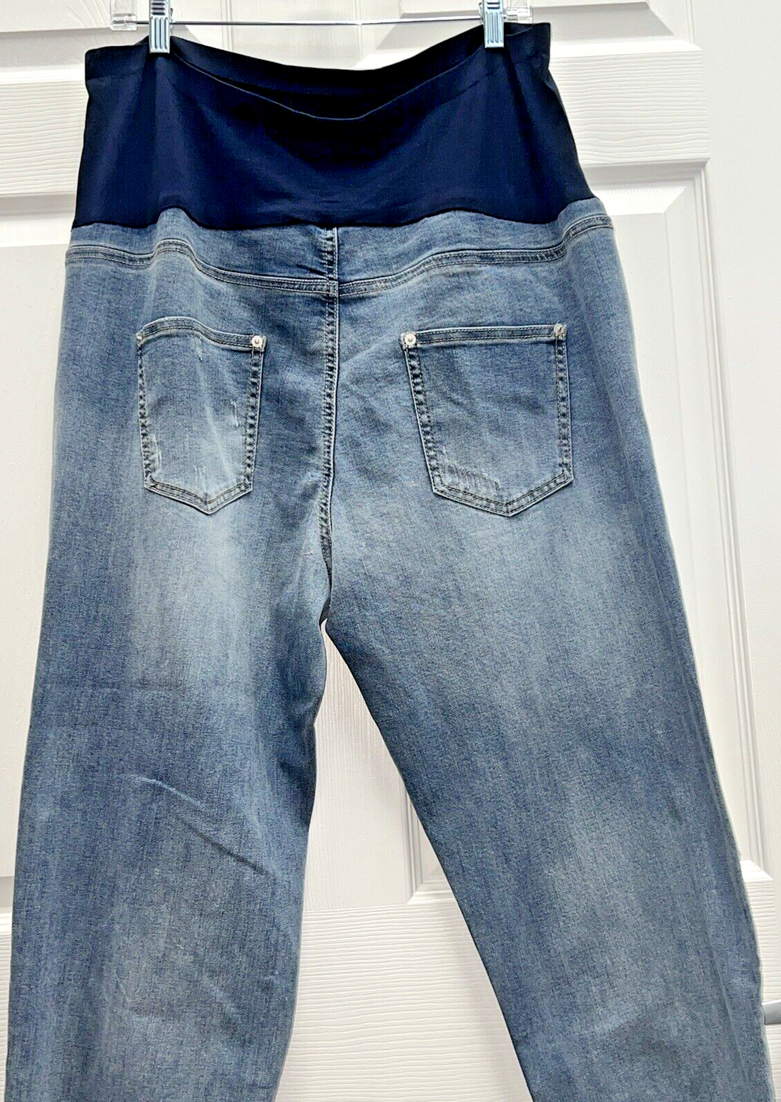 Time And Tru Distressed Maternity Jeans 5 Pocket Size XXL 20 New - Image 4