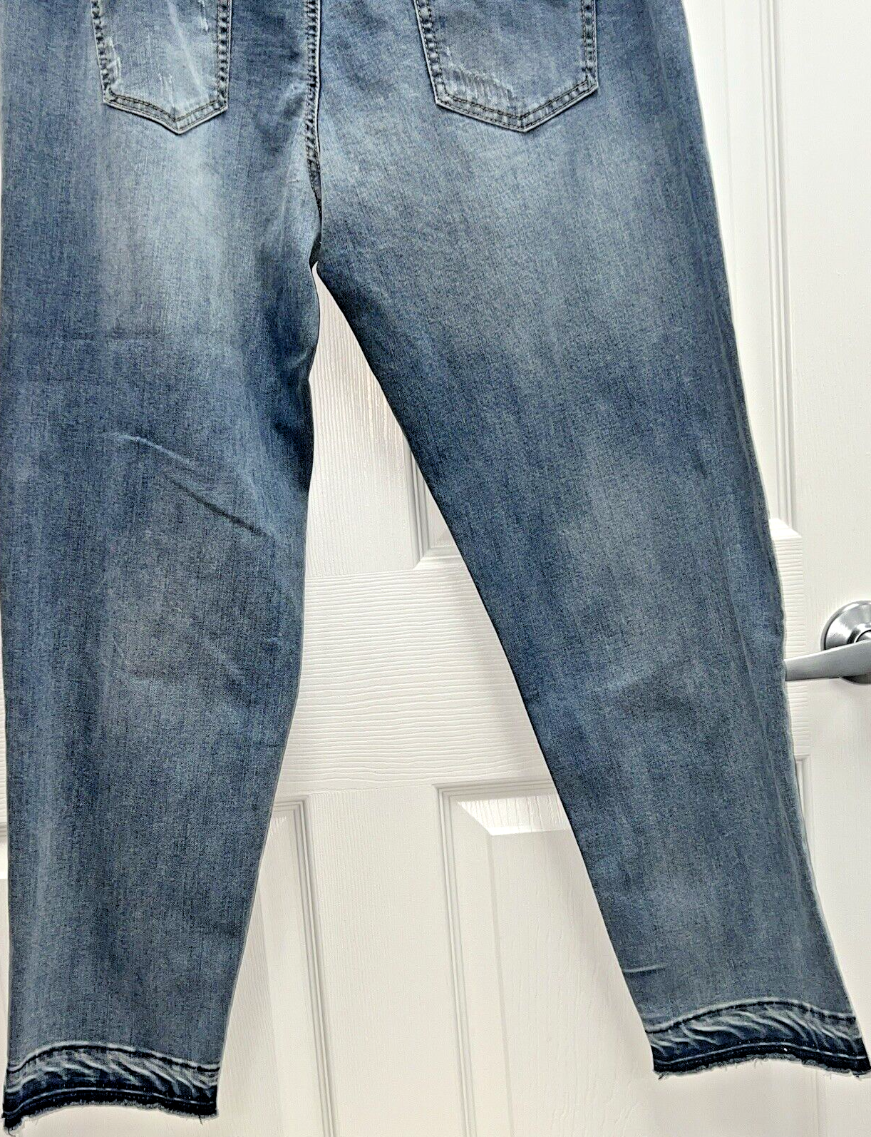 Time And Tru Distressed Maternity Jeans 5 Pocket Size XXL 20 New - Image 5