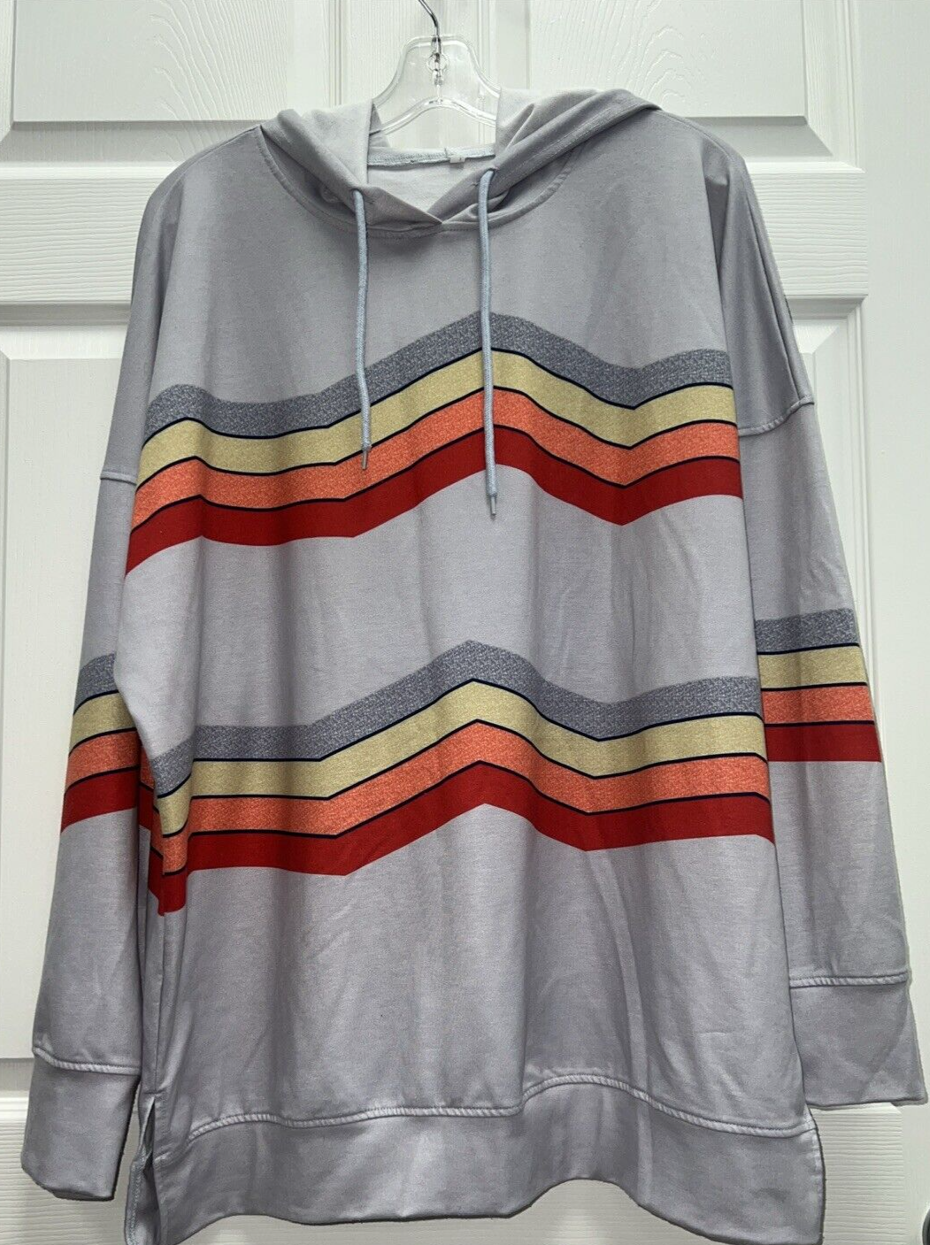 Women’s Gray Cheveron Color Block Stripe Drawstring Light Weight Hoodie XXL - Image 2