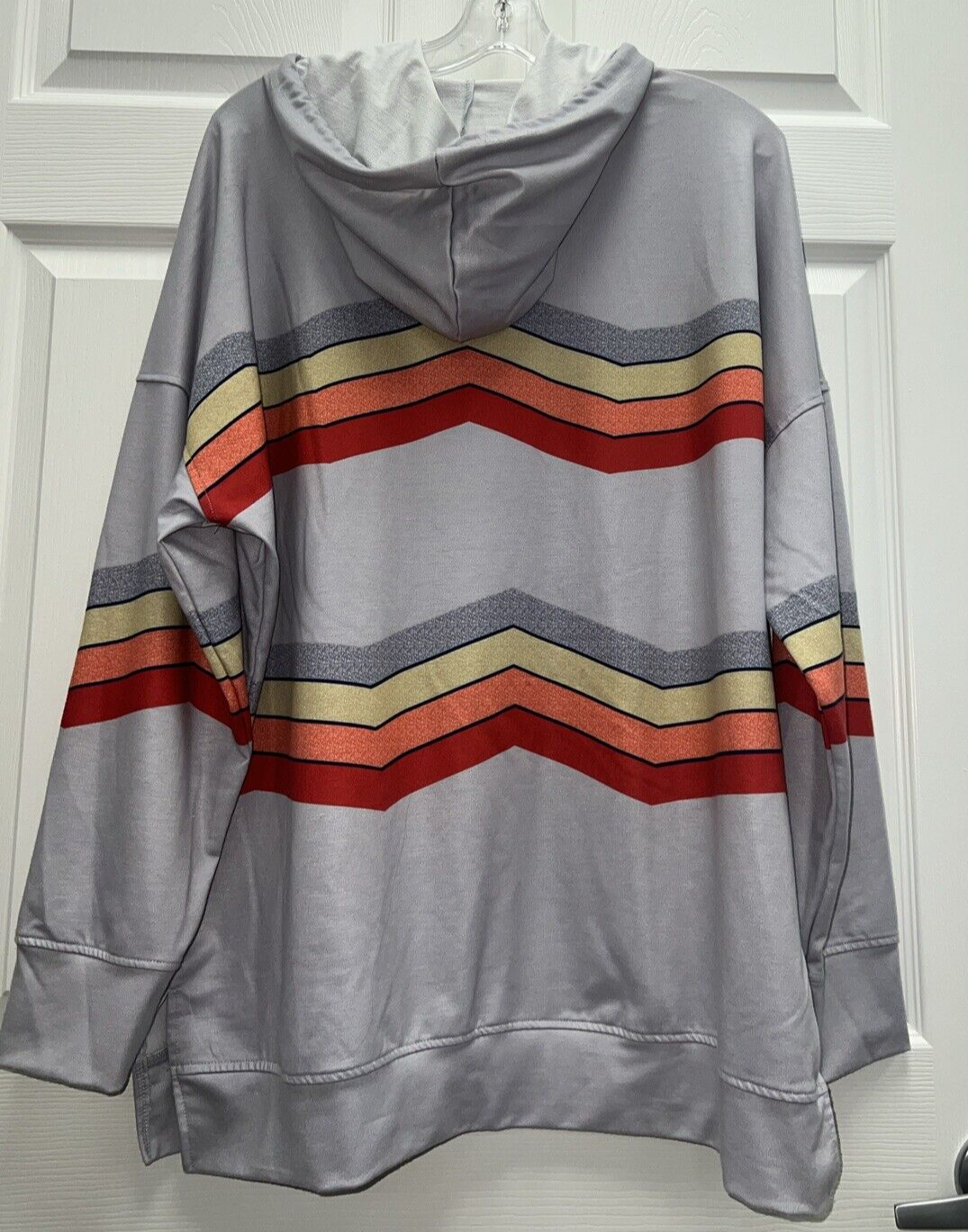 Women’s Gray Cheveron Color Block Stripe Drawstring Light Weight Hoodie XXL - Image 3