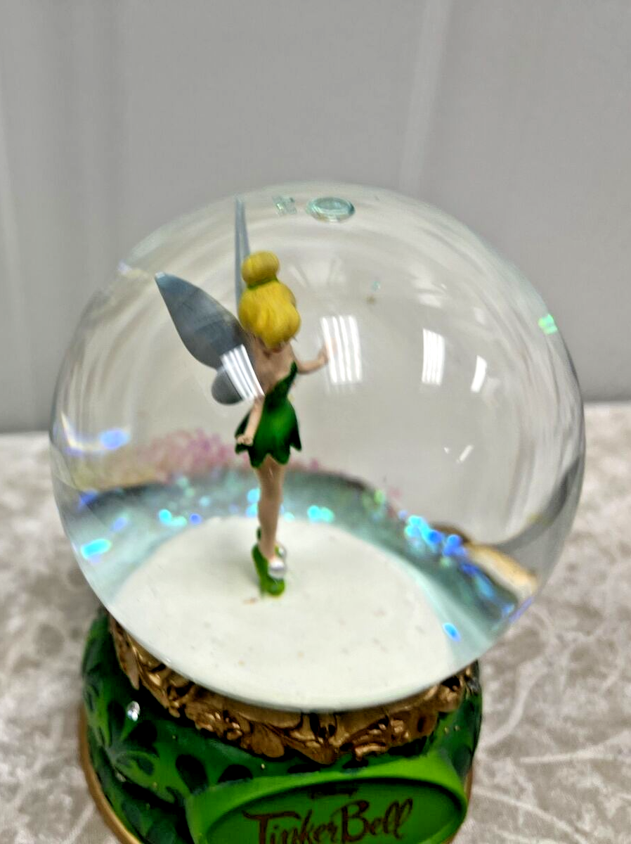 Disney Showcase Collection TinkerBell Snowglobe 4060213 - Image 3