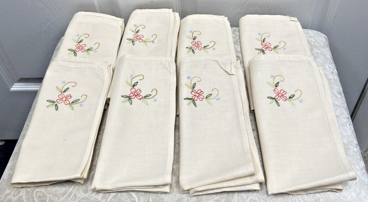 Set of 8 Flower Embroidered Cream Beige Fabric Napkins - Image 2