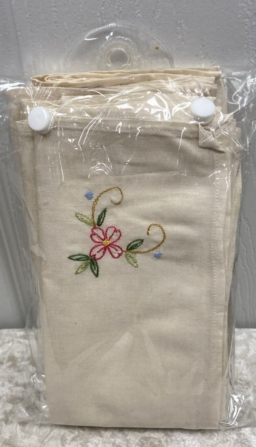 Set of 8 Flower Embroidered Cream Beige Fabric Napkins - Image 6