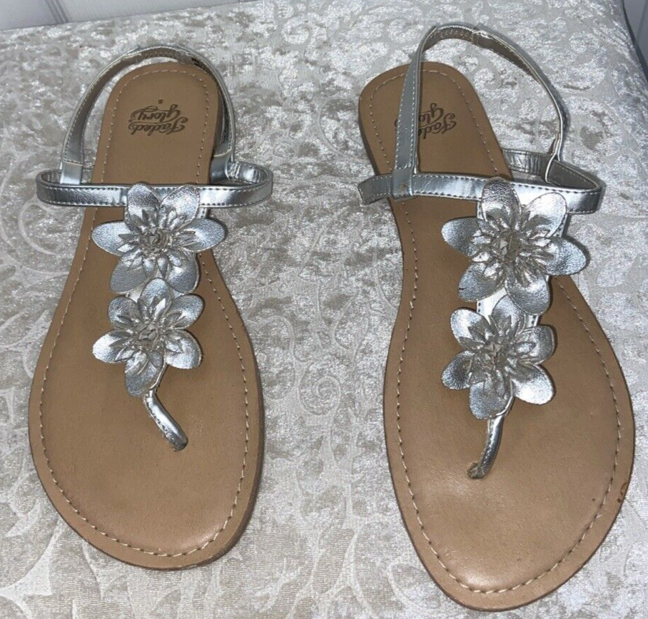 Faded Glory Flat Sandals Women's Size 8 Silver