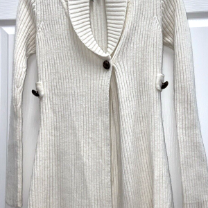 Cute! One Button Women’s Takeout Knit Long Cardigan Sz. Small Ivory Color