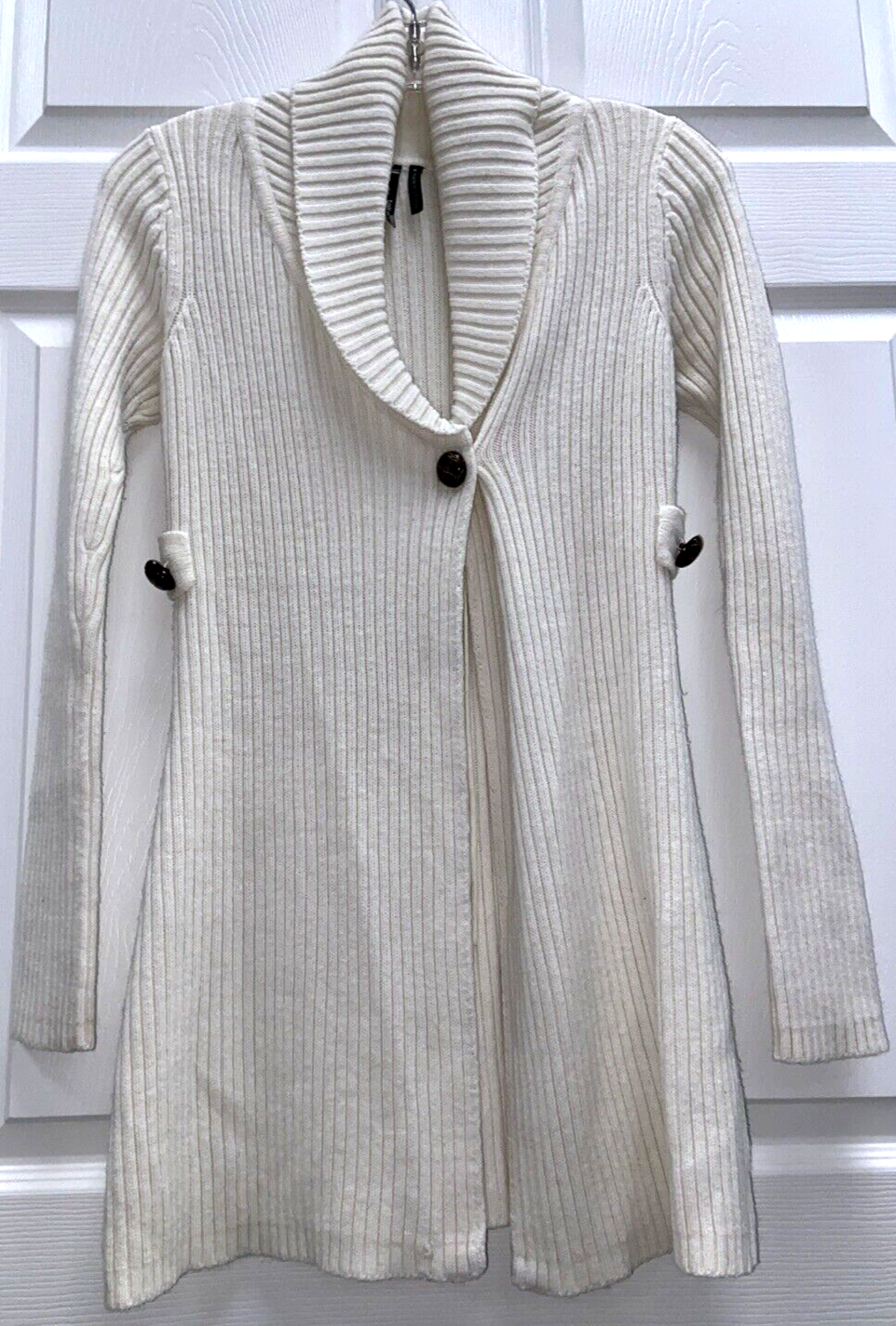 Cute! One Button Women’s Takeout Knit Long Cardigan Sz. Small Ivory Color - Image 3