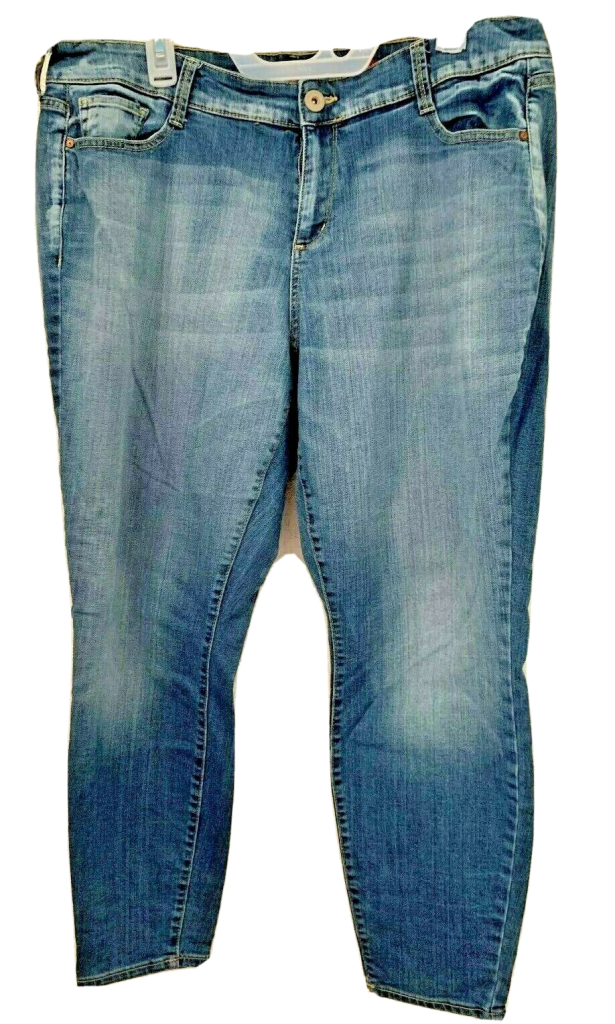 Junior's  Arizona Jeans.Distressed Blue Curvy Super Skinny Junior's Plus Sz 18 Main Image