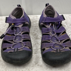 KEEN Newport Sport Hiking Water Shoes Youth size 4 Womens 5.5-6 Purple 9212 0110