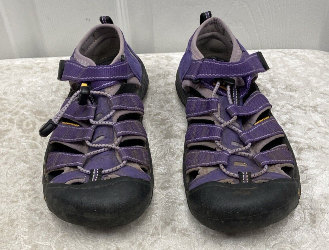KEEN Newport Sport Hiking Water Shoes Youth size 4 Womens 5.5-6 Purple 9212 0110