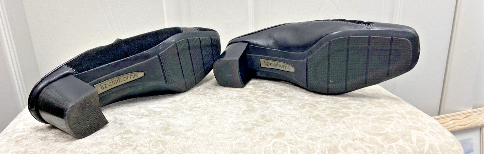 Liz Claiborne Women’s Shoe 8M Black Mule Leather Patchwork Style Longo - Image 4