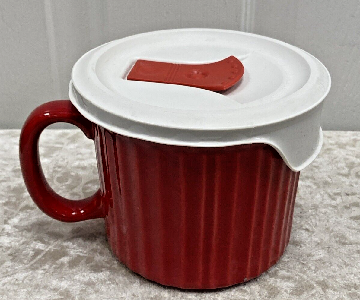 CorningWare COLOURS Stoneware 20oz SOUP/MEAL MUG with VENTED LID Red
