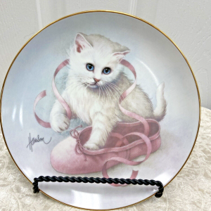 Bob Harrison Super Cute! Collector Plate Curious Kittens Series Keeping in Step