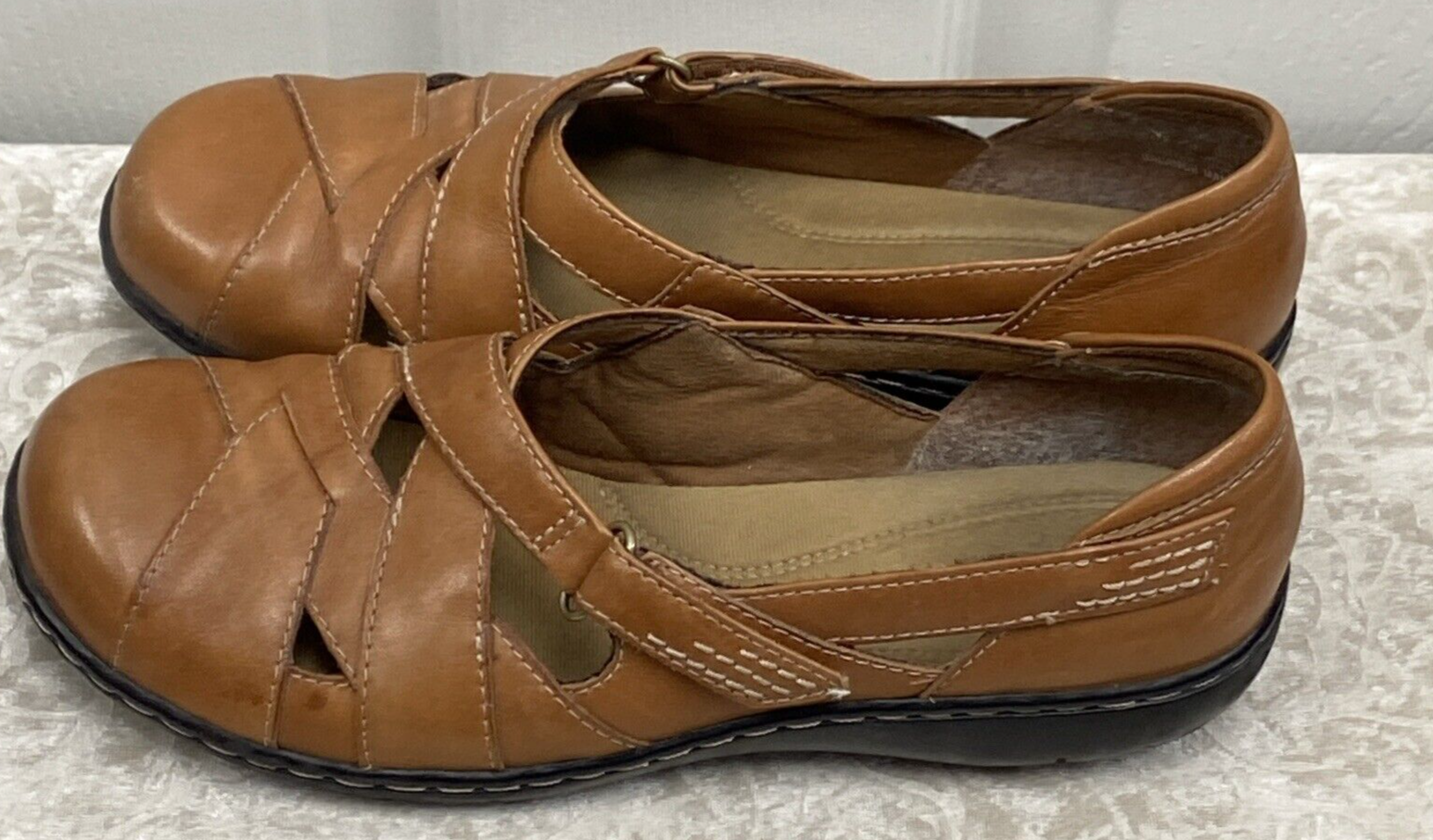 Clarks Women's Size 7M Sonoma Lt Brown Leather Loafers Shoes - Image 2